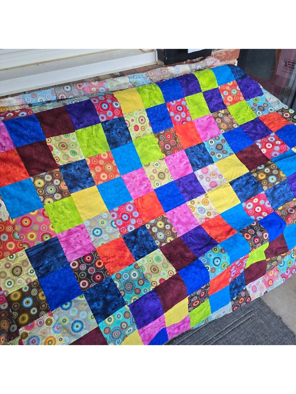 q102 Patchwork quilt top MDG Groovy Medallion approx 60 x72